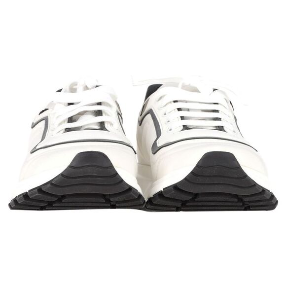 Prada Low Top Sneakers in White Leather - Picture 9 of 12